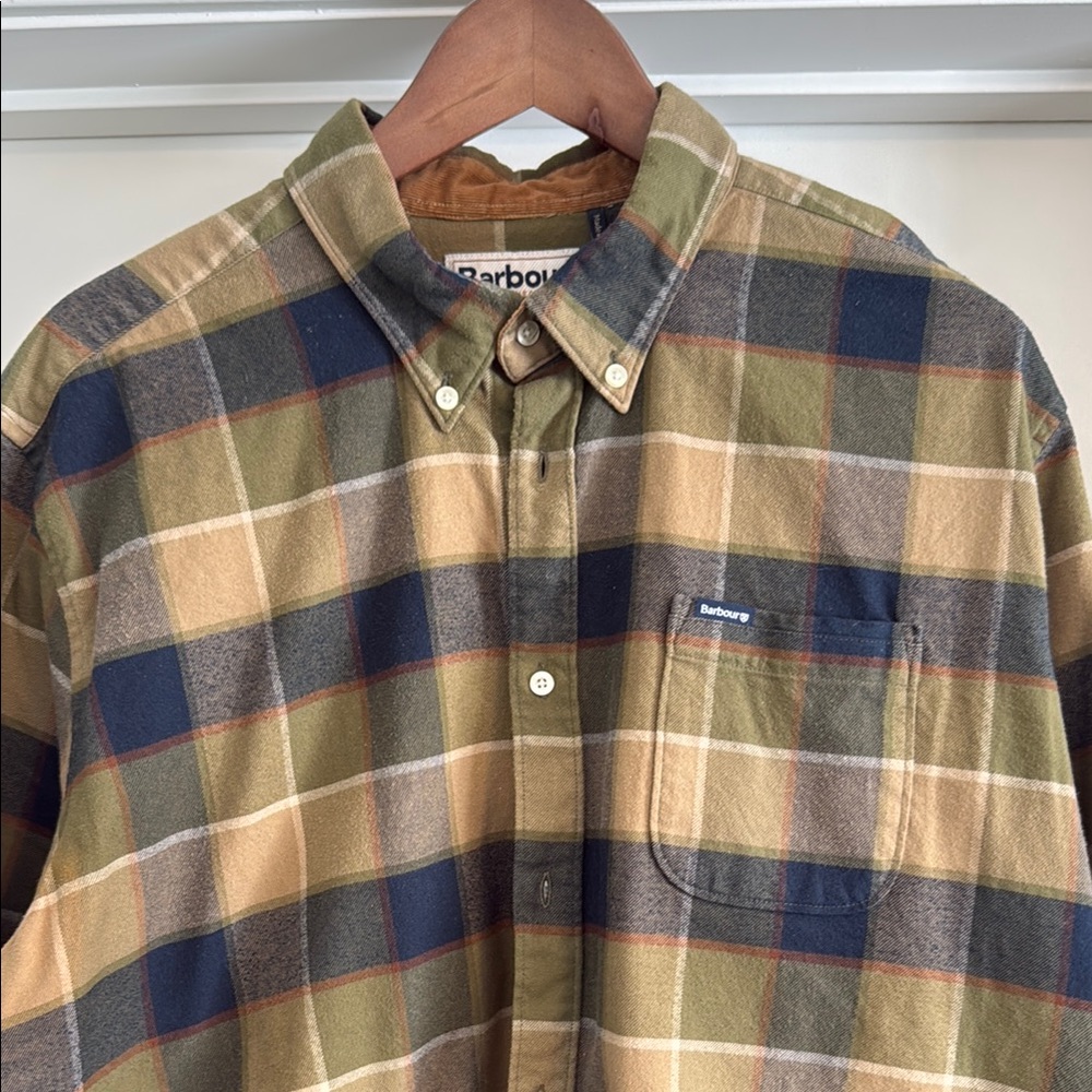 Barbour men’s flannel shirt - tailored fit - Green & Tan - size Lg